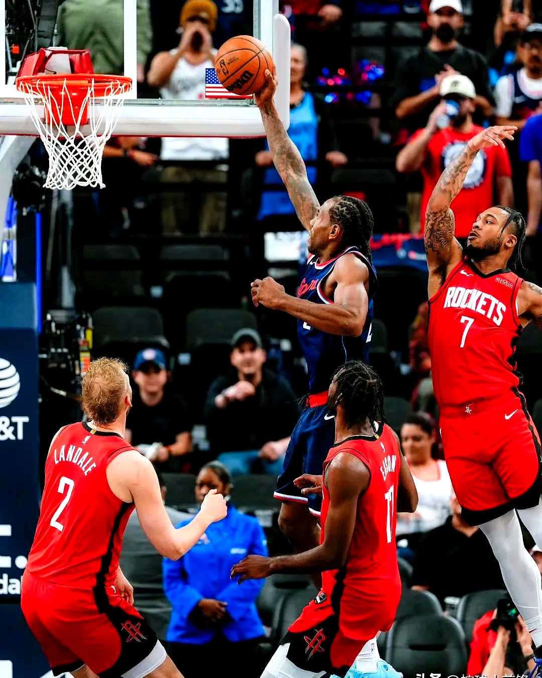 快船登西部榜首 快船登西部榜首